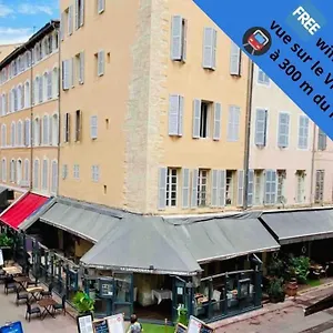 https://appart-centre-ville-vieux-port-65m2.fr-provencehotel.com